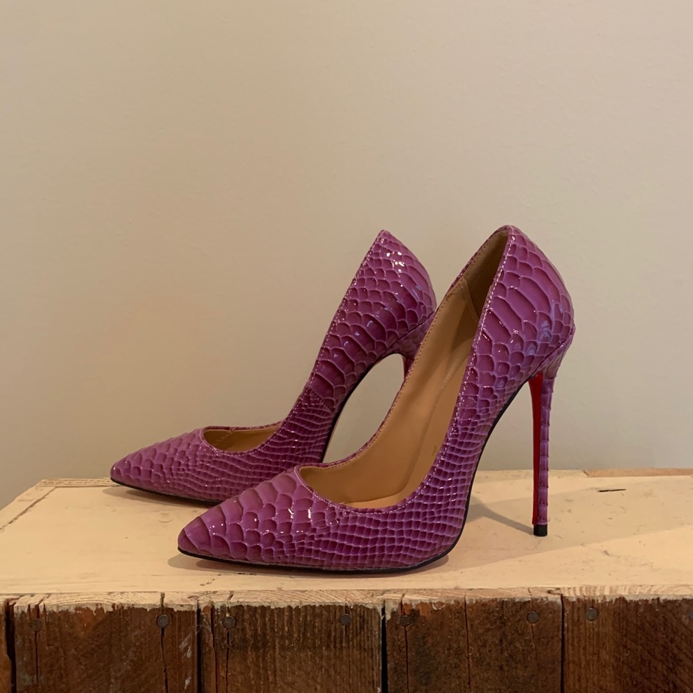 Christian Louboutin ‘So Kate’ Pink Python Pump